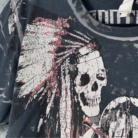 Vintage 3Pistols T-Shirt Hand Made Skulls Metal Beading Embossed Size Medium - Picture 3 of 9